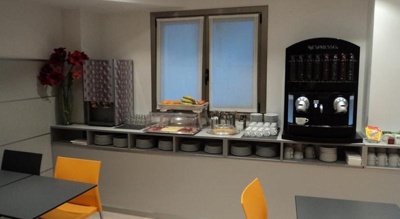 סן סבסטיאן Hotel & Suites Arrizul Gros מראה חיצוני תמונה