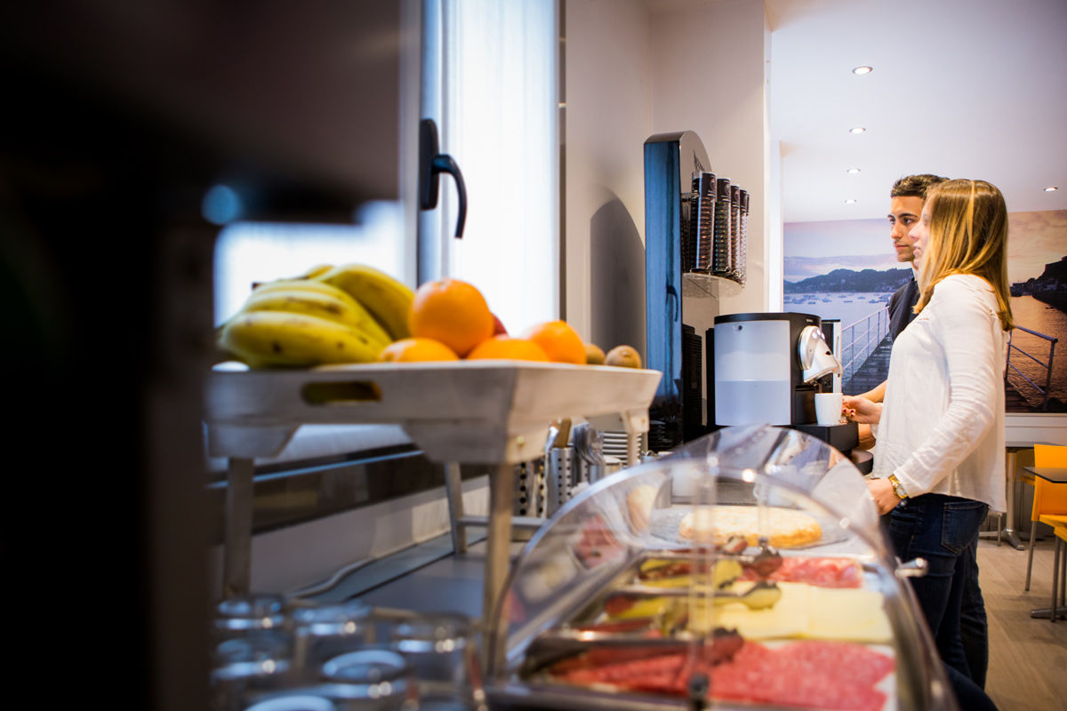 סן סבסטיאן Hotel & Suites Arrizul Gros מסעדה תמונה