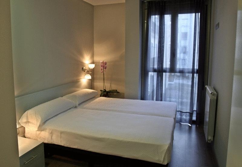 סן סבסטיאן Hotel & Suites Arrizul Gros מראה חיצוני תמונה