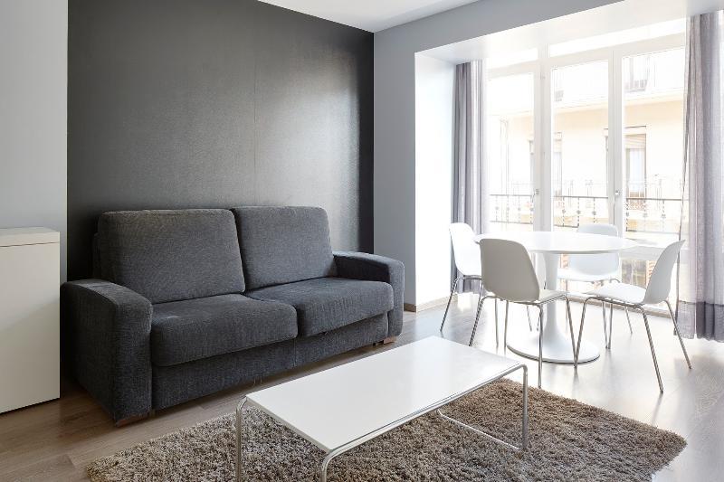 סן סבסטיאן Hotel & Suites Arrizul Gros מראה חיצוני תמונה
